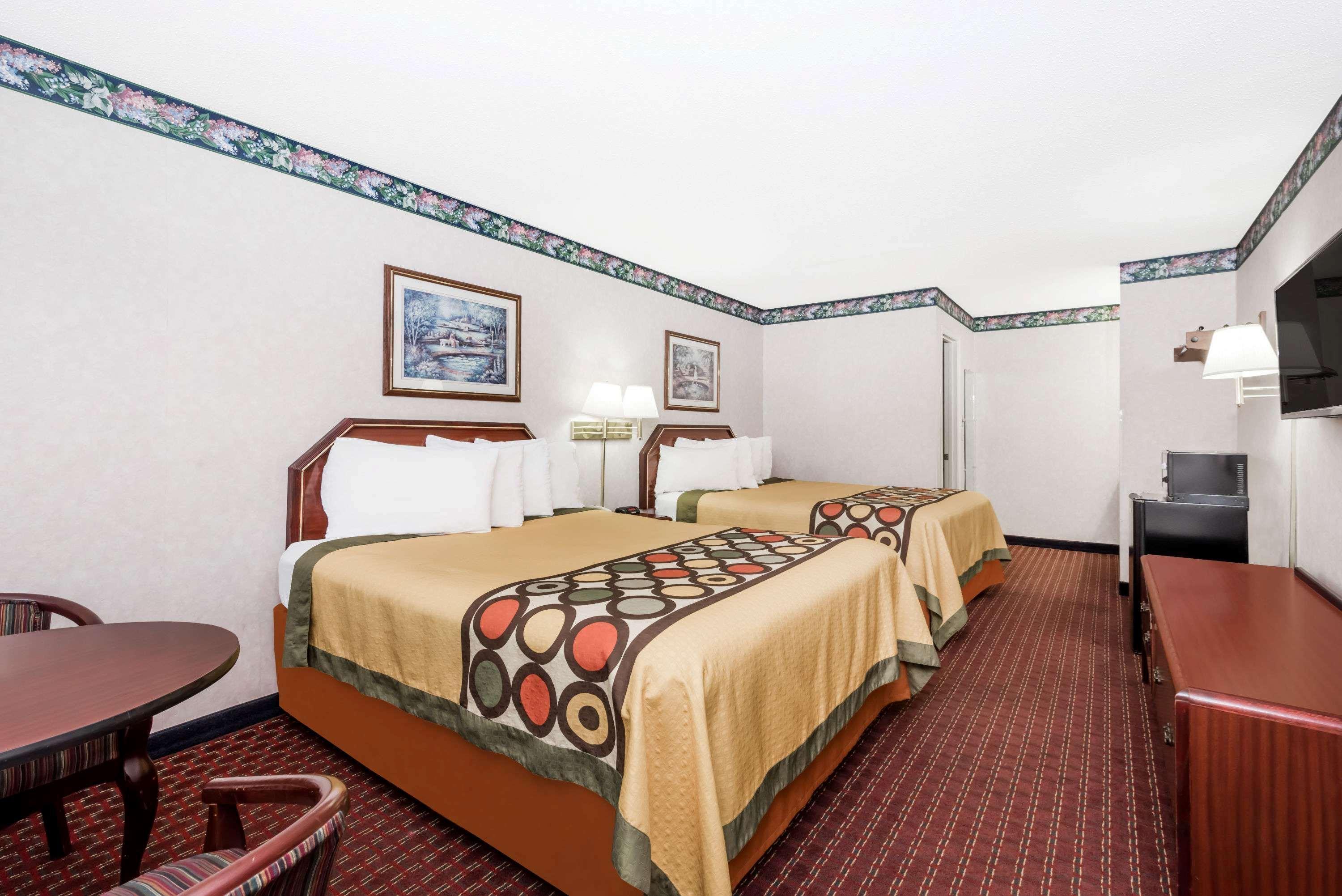 Super 8 By Wyndham Cleveland Μοτέλ Εξωτερικό φωτογραφία